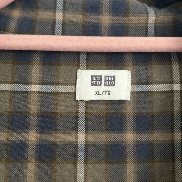 Uniqlo plaid button up shirt - Picture 2 of 3